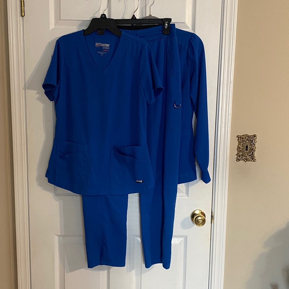 Grey's Anatomy Scrub set, Scrub Top, elastic waist scrub pants, scrub jacket